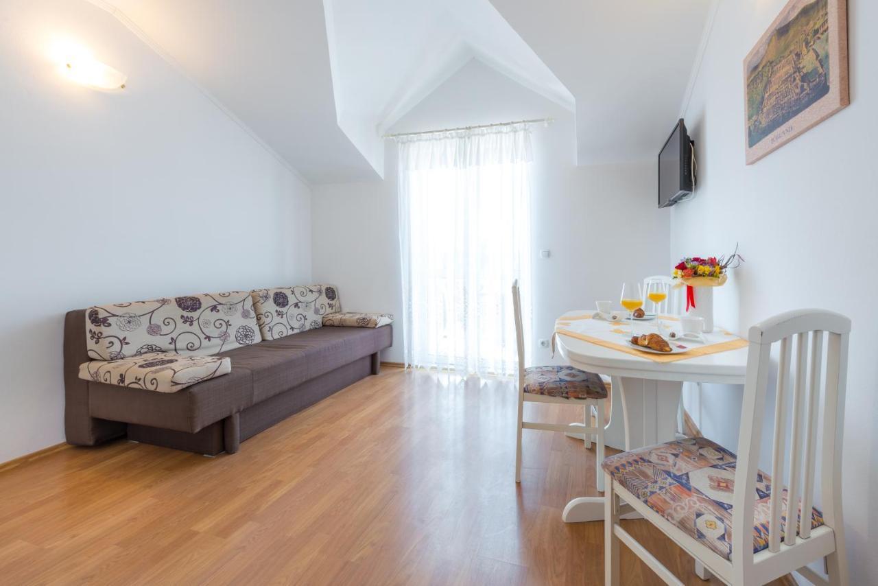 Villa Adria Apartments ซัฟทัท ภายนอก รูปภาพ