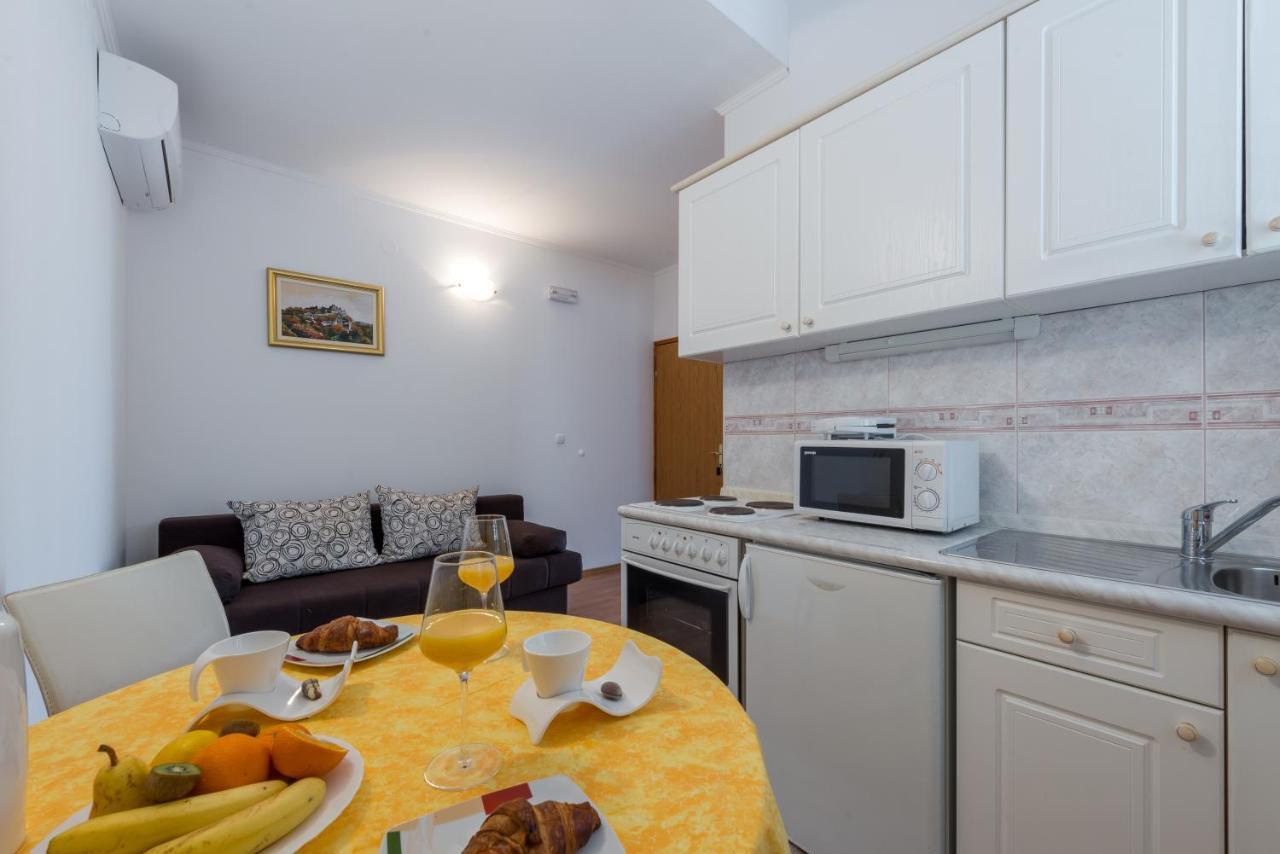 Villa Adria Apartments ซัฟทัท ภายนอก รูปภาพ