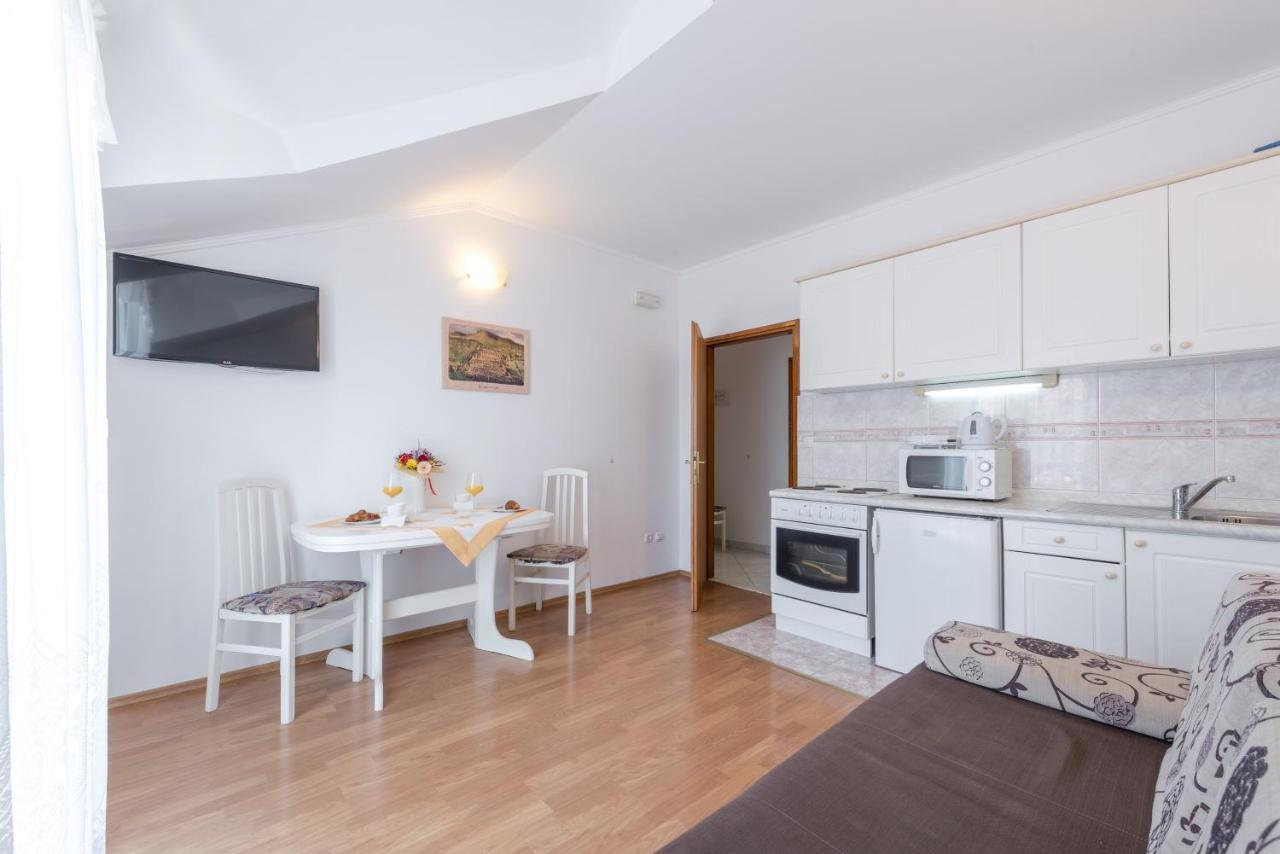 Villa Adria Apartments ซัฟทัท ภายนอก รูปภาพ